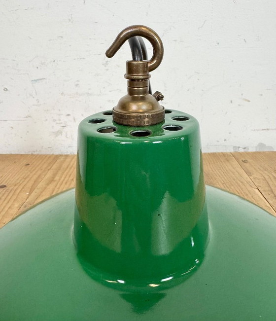 Image 1 of Lampada a sospensione in smalto verde industriale, anni '60