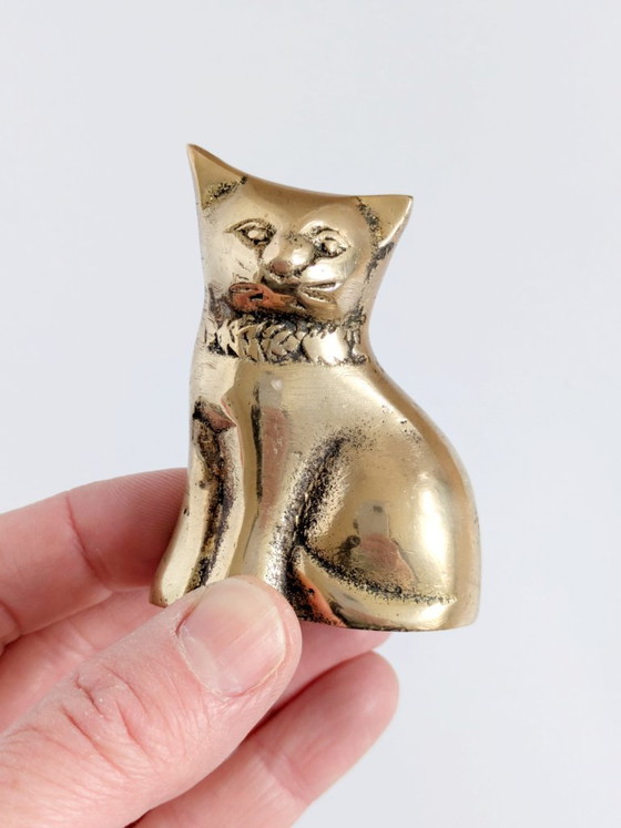 Image 1 of Vintage Solid Brass Cat Figurines Pair MCM Collar Detail Shelf Curio Decor