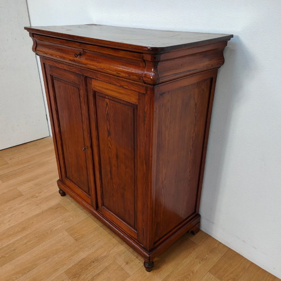 Image 1 of Antiker Biedermeier-Kleiderschrank, Wandschrank, Mädchenschrank, Kommode