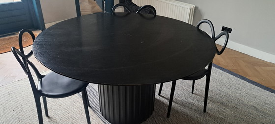Image 1 of Round dining table HK Living