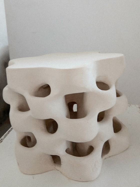 Sculptural table, Pedrera model – Side tables, Ceramic (photo 5 of 5)