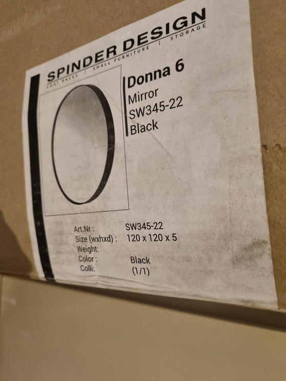 Image 1 of Ronde Wandspiegel Spinder Design Donna