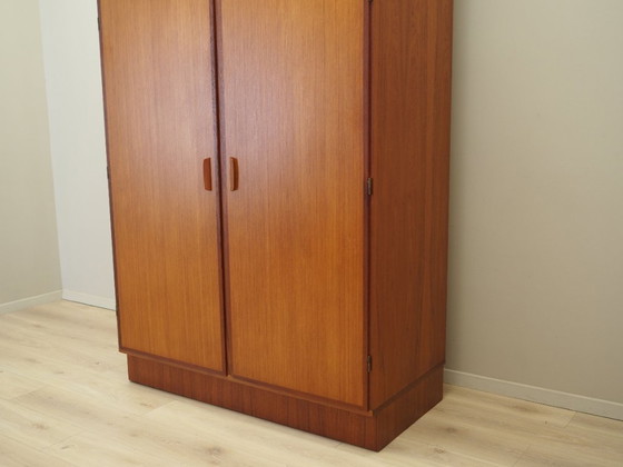 Image 1 of Armoire en teck, design danois, années 1970, fabricant : Omann Jun