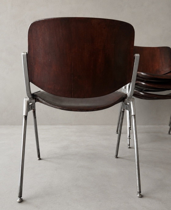 Image 1 of 4 vintage Castelli stoelen, bruin hout, prachtig patina