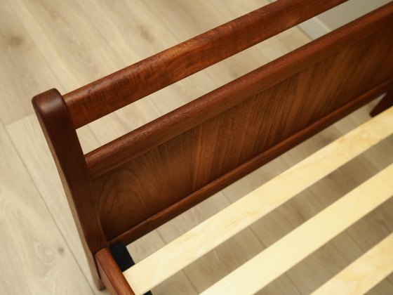 Image 1 of Lit en teck, design danois, années 1970, fabrication : Danemark