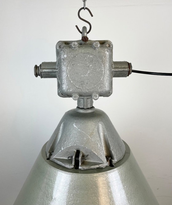 Image 1 of Industriële explosieveilige lamp met aluminium kap van Polam Wilkasy, jaren 70.