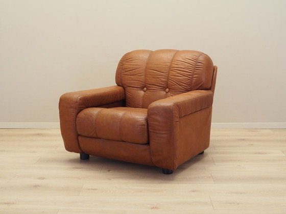 Image 1 of Bruine fauteuil, Italiaans ontwerp, jaren 1970, productie: Italië