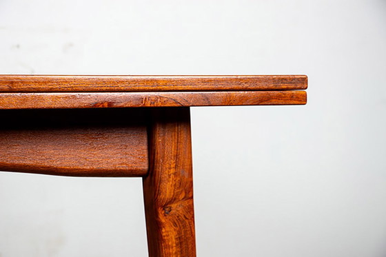 Image 1 of Grande Table de Repas Extensible Danoise en Teck Modèle 145 par Willy Sigh pour Sigh & Son 1960