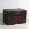 Malle ancienne peinte en bois de pin – Chine, circa 1900 – Armoires de rangement, Iron (photo 9 of 40)
