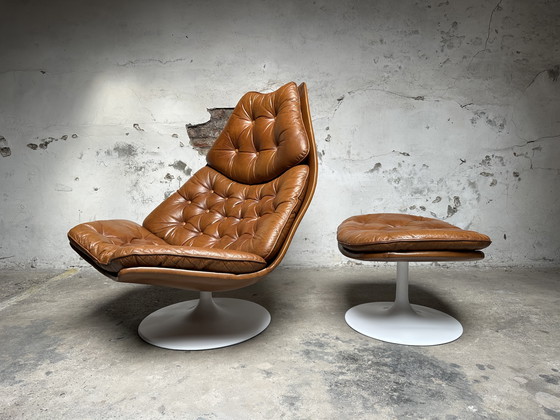 Image 1 of Fauteuil lounge Artifort F588 original avec repose-pieds