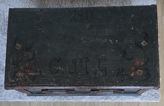 Image 1 of Antike niederländische Truhe