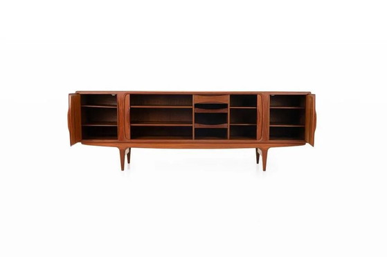 Scandinavian sideboard by Johannes Andersen for Uldum Møbelfabrik, 1960s (photo 3 of 12)