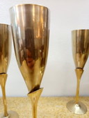 8x flûtes à champagne métal et laiton Hollywood Regency 1970