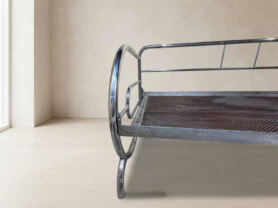 Vintage frame voor een chaise longue van verchroomd buisvormig staal, midden 20e eeuw, Tsjechoslowakije, 194 (photo 7 of 12)