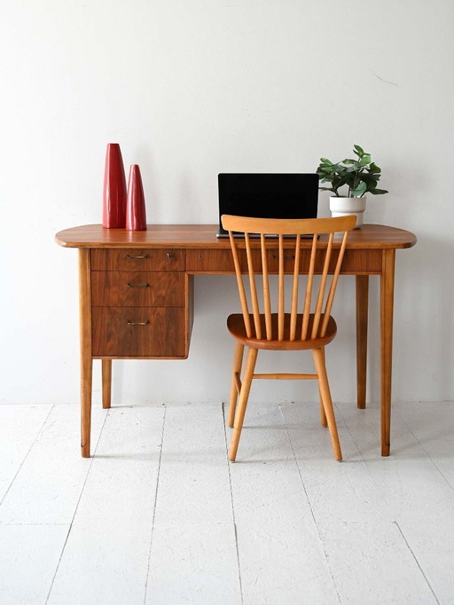 Scrivania scandinava degli anni 1950/60 in frassino e noce