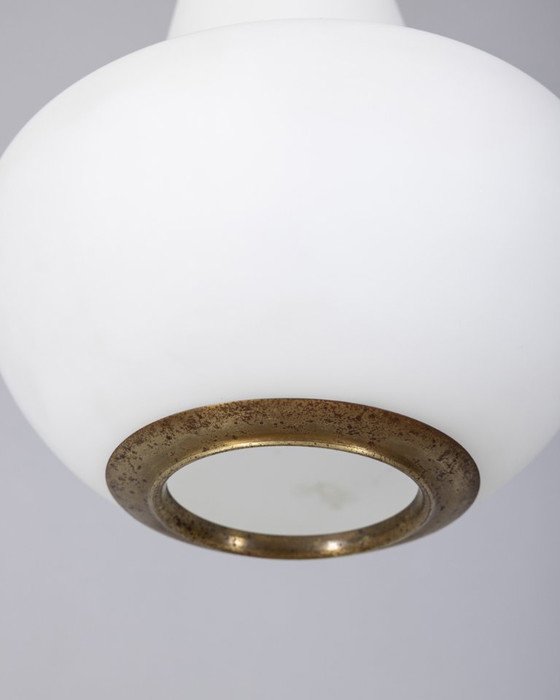 Image 1 of Vintage kroonluchter Stilnovo van messing en opaline glas uit 1960