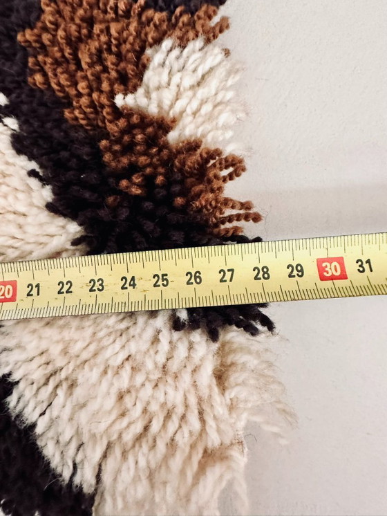 Image 1 of 1x Arazzo in lana vintage a contrasto bianco e marrone | Mid-Century Modern | Arte murale retrò