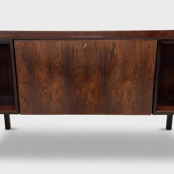 Image 1 of Gunni Omann Model 77 palissanderhouten bureau, jaren 60.