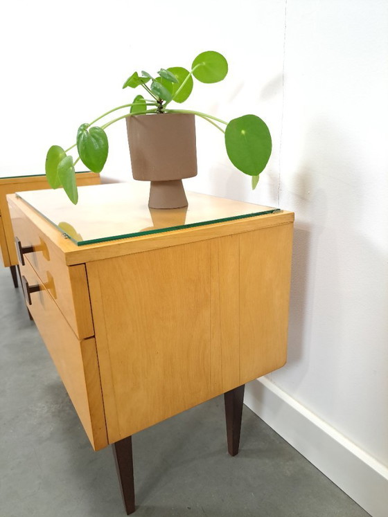 Image 1 of Set nachtkastjes met lade en vierkante grepen