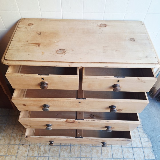 Image 1 of Cassettiera antica in legno / Credenza / Cassettiera / Cassettiera