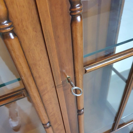 Faux bamboe kast van Jonathan Adler / glazen planken / jaren 80 – Buffetkasten, Glass (photo 3 of 9)