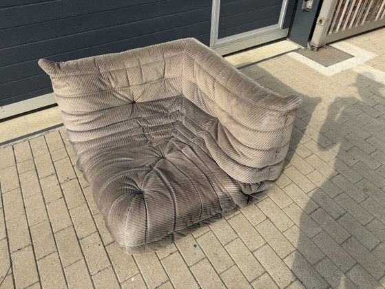 100% Authentic Ligne Roset Togo 2-seater & Corner Diagonal Striped Fabric – Modular sofas, Textile (photo 12 of 15)