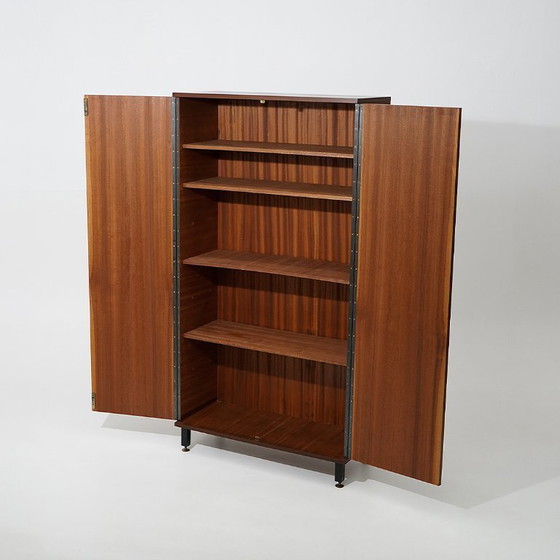 Image 1 of Teakhouten kledingkast met interne planken, jaren 60