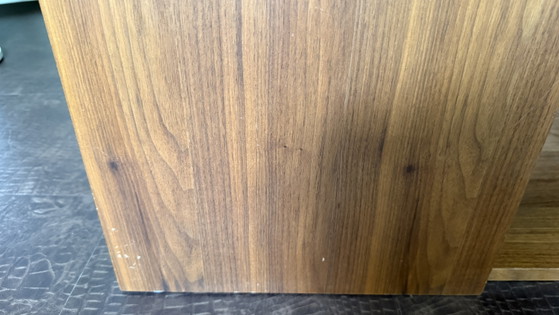 Image 1 of Wandplank met walnootfineer - asymmetrisch ontwerp