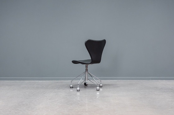 Image 1 of Bürostuhl Serie 7