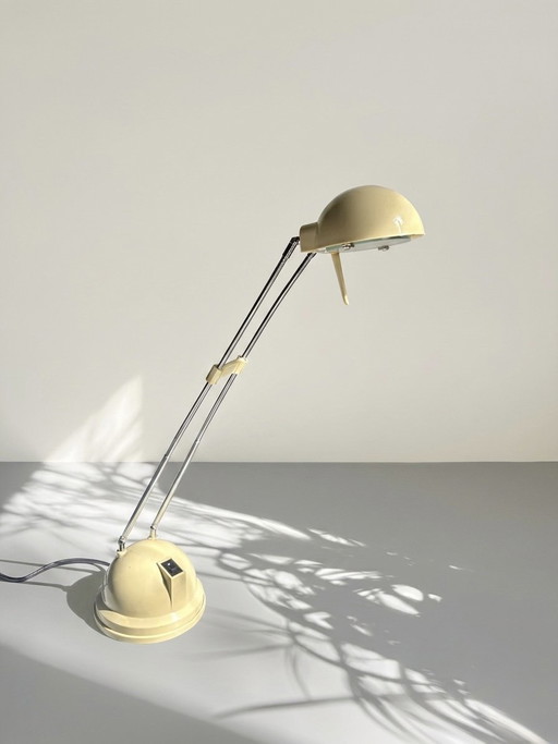 Beautiful vintage telescopic desk lamp in butter yellow / retro beige