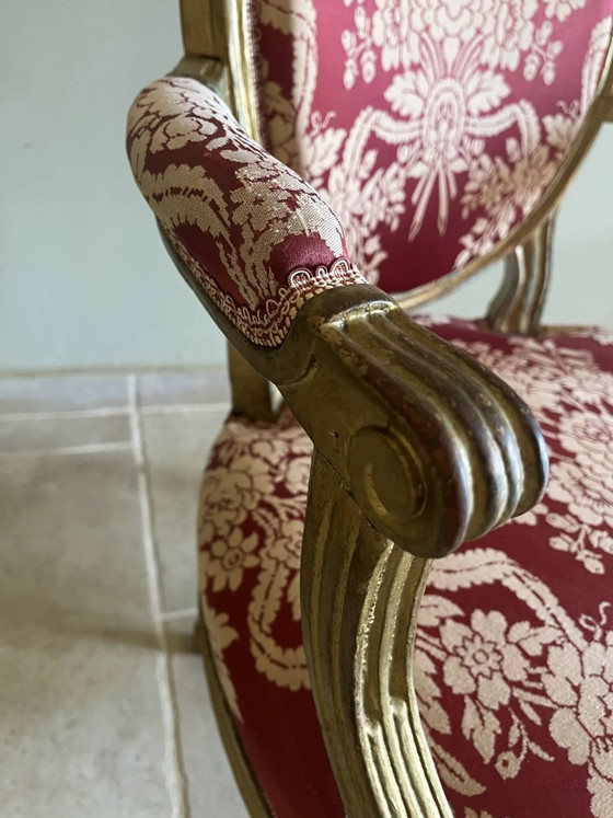 Fauteuil cabriolet Louis XVI en bois doré – dossier médaillon et tissu – Wood (photo 8 of 22)
