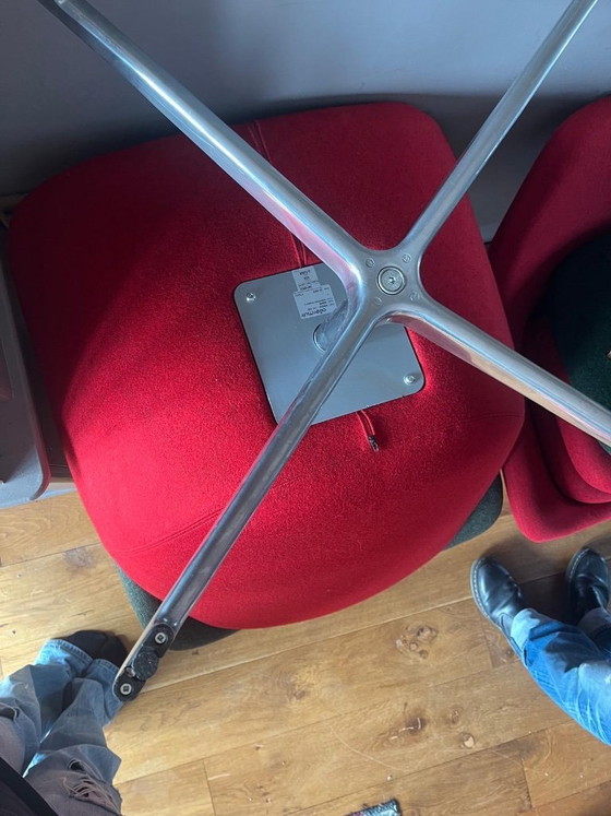 Image 1 of 4 poltrone Allermuir A640