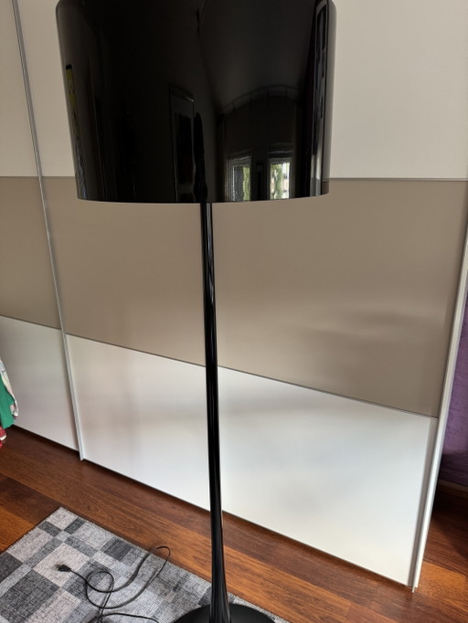 Flos floor lamp, spun light. 3 small damages on the base.