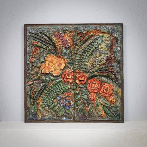 Sculpture murale en relief floral en céramique de Neubauer, années 1970