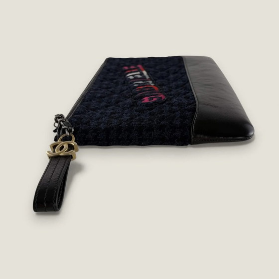 Clutch Chanel Gabrielle in tweed e pelle di vitello (photo 17 of 25)