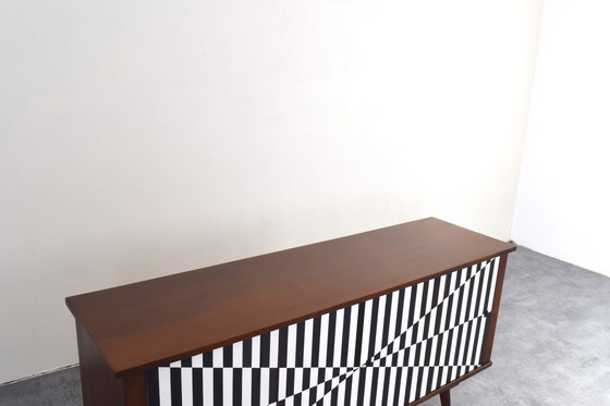 Image 1 of Mid Century Op-Art Sideboard, 1960er Jahre.