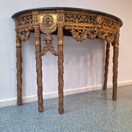 Image 1 of Console murale demi-lune de style baroque français avec plateau en marbre