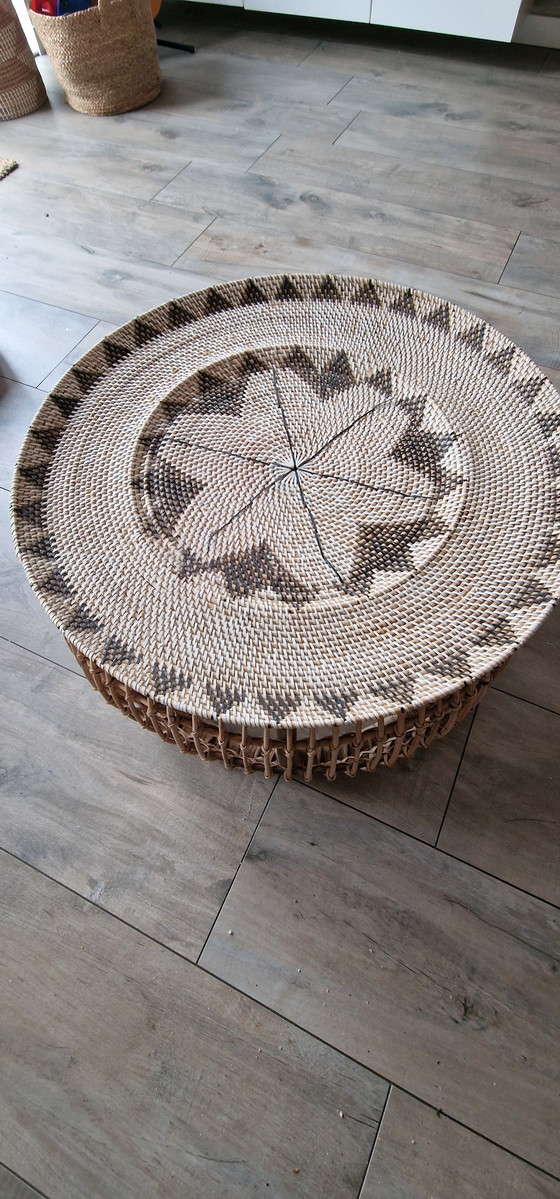 Image 1 of Beautiful bohemian style coffee table