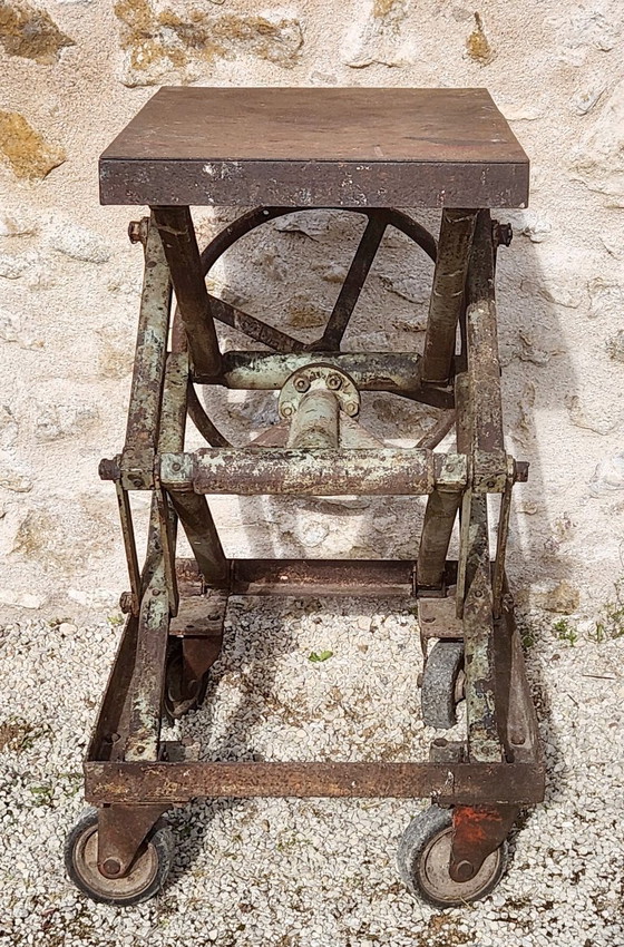 Image 1 of old industrial lifting table, industrial lifting table, machine tool furniture, jack