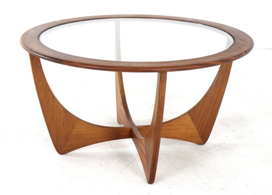 Image 1 of Tavolino rotondo Viktor Wilkens G Plan Astro con piano in vetro vintage 'Ludlow'