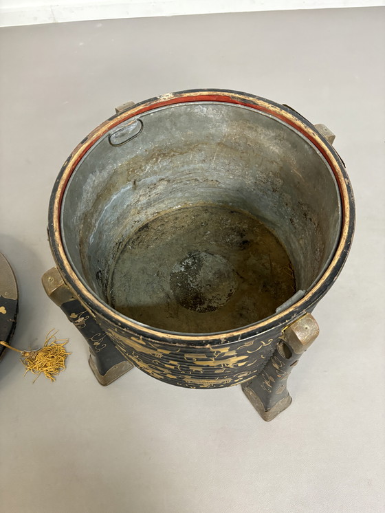 Image 1 of Scatola laccata giapponese antica del XIX secolo