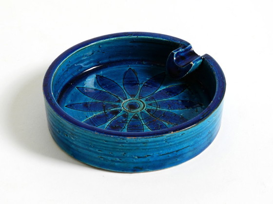 Precioso cenicero de mesa de cerámica Rimini Blu de los años 60, diseñado por Aldo Londi para Bitossi, Italia. (photo 4 of 9)