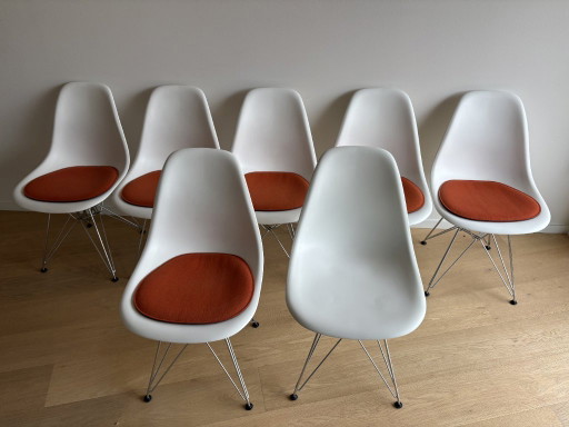Kopie von 7x Vitra Eames DSR Chair – eetkamerstoelen, Metal, Plastic