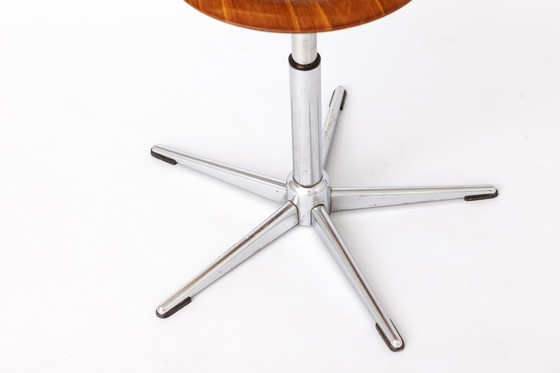 Image 1 of Set of 4 Vintage Industrial Stools 1970s, Chrome Adjustable Stools with Pagholz Seats, Mid Century Stools