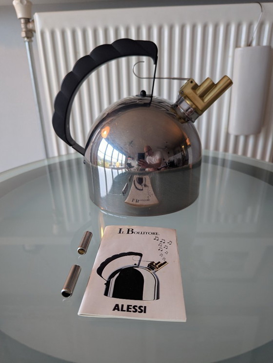 Image 1 of Alessi “9091” Fluitketel – Space Age Design – Ontwerp door Richard Sapper – Italiaans Design