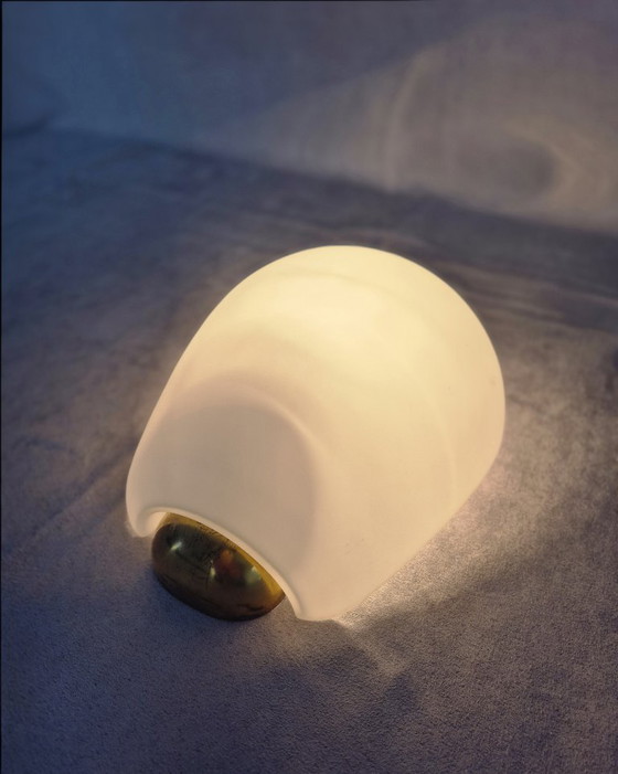 Image 1 of Elegante Peill & Putzler wandlamp (set van 2), jaren 60, opaalglas en messing – warm sfeerlicht