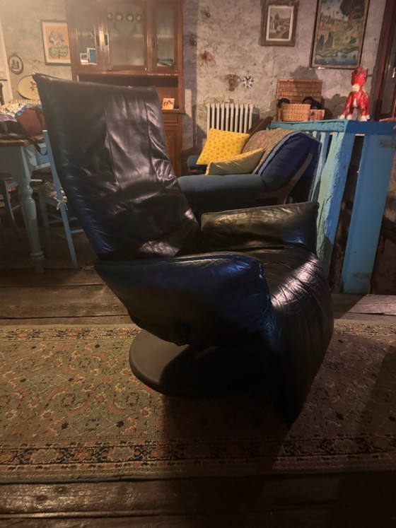 80s vintage black leather adjustable recliner chair, swivel (photo 6 of 15)