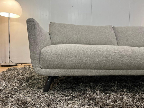 Image 1 of NEUF Design on Stock Byen 3 places Gris clair