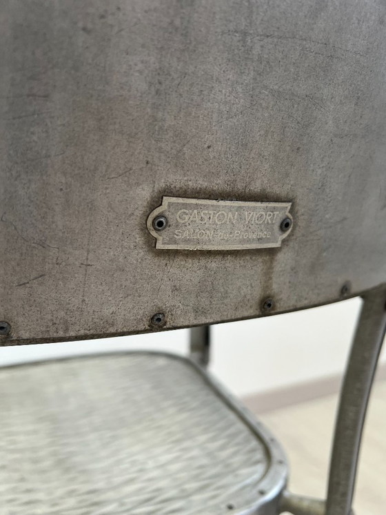Image 1 of Aluminiumstühle - Avec-Plakette « Gaston Viort - Salon de Provence »