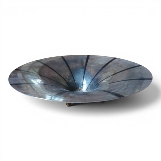 Image 1 of Ciotola scultorea Bauhaus WMF Ikora, in ottone argentato, realizzata da Paul Haustein nel 1920.
